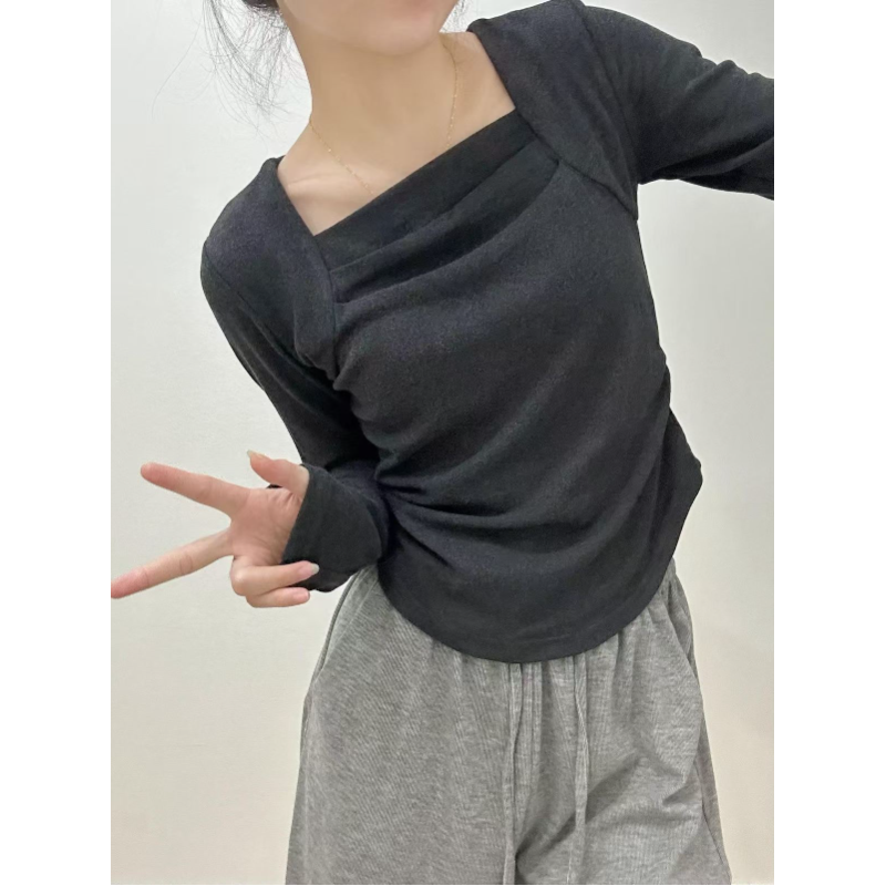 方領保暖上衣 德絨發熱材質 內刷毛 褶皺設計 收腰修身 長袖T恤