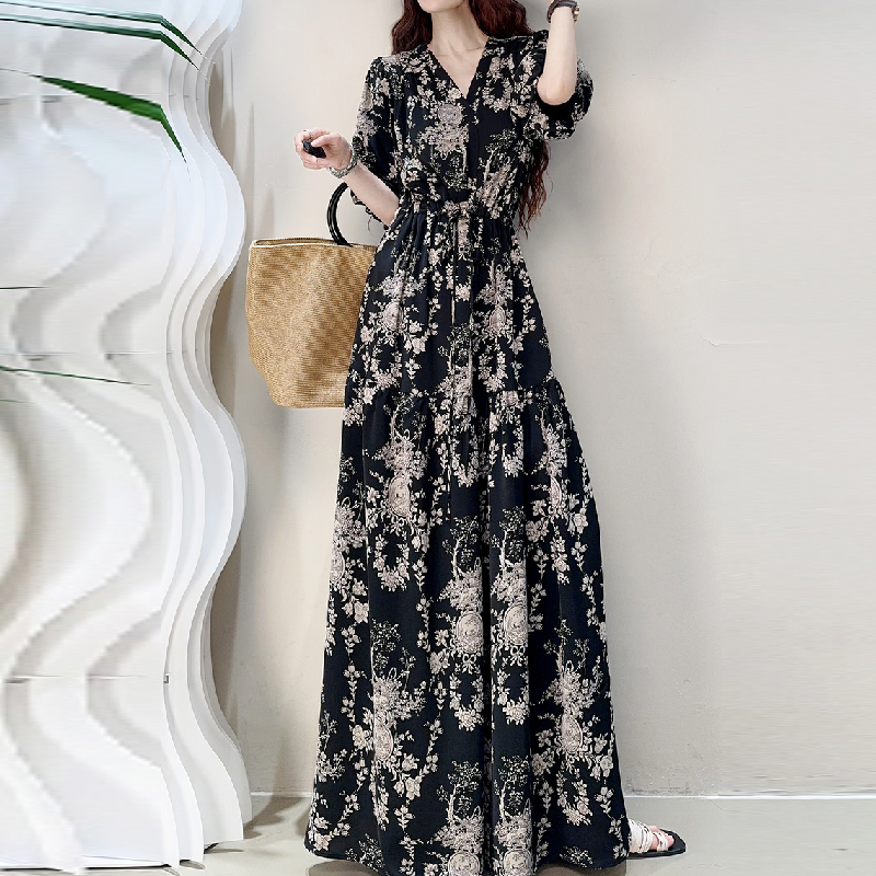 落地碎花長洋裝 3D藏腹剪裁 可調式抽繩顯瘦 大尺碼連身裙