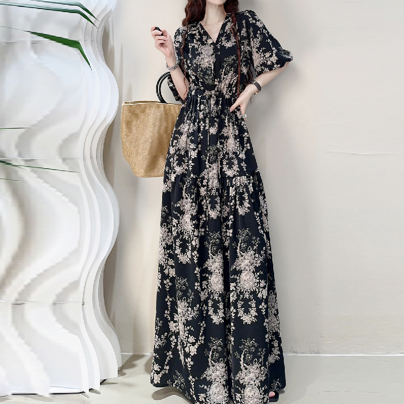 落地碎花長洋裝 3D藏腹剪裁 可調式抽繩顯瘦 大尺碼連身裙