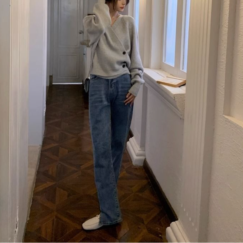 復古慵懶V領短版毛衣 秋冬設計感時尚針織上衣