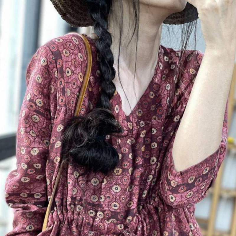 簡約 ‧ 收腰文藝復古印花連身裙