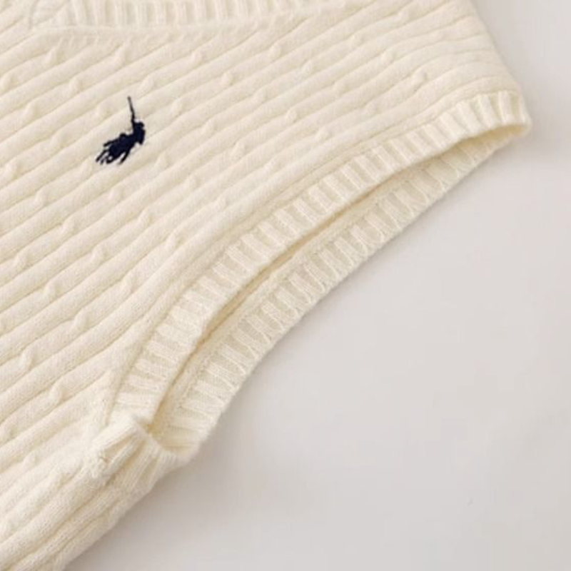 美式復古麻花針織背心 V 領設計 寬鬆慵懶感無袖上衣