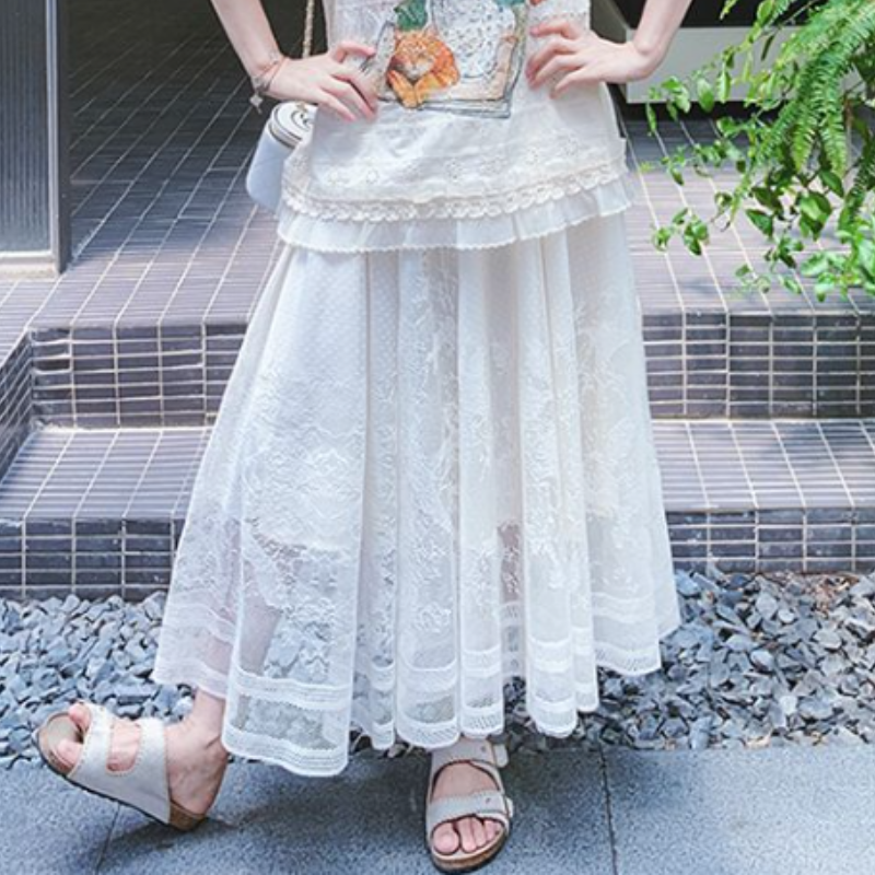 印花蕾絲上衣＋長裙套裝 刺繡細節 氣質優雅兩件式洋裝感穿搭