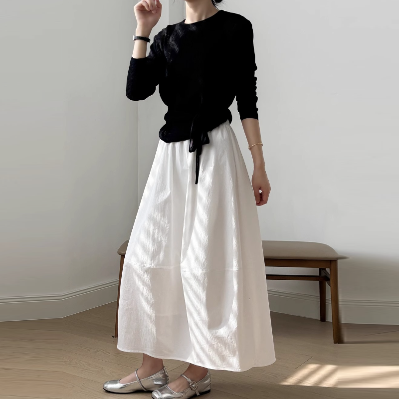 松身收腰花苞擺​ 鐘型剪裁彈力腰封​傘裙（有口袋有內襯）