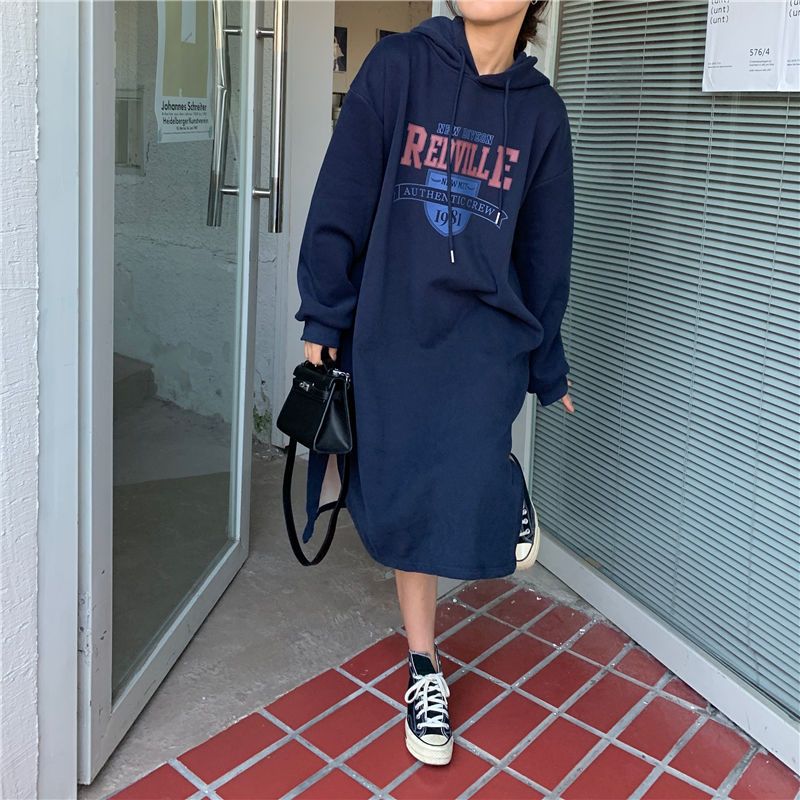 韓系字母印花連帽刷毛洋裝 寬鬆剪裁 過膝側開衩