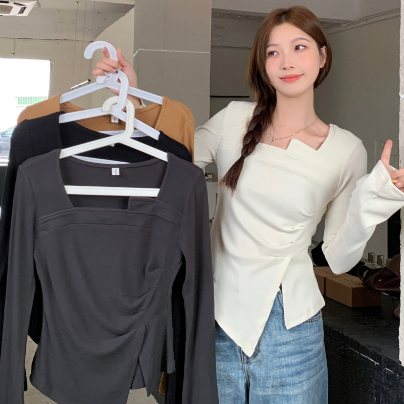 大地色系方領修身上衣（美拉德感）不對稱下襬 開衩＋褶皺 顯瘦內搭長袖