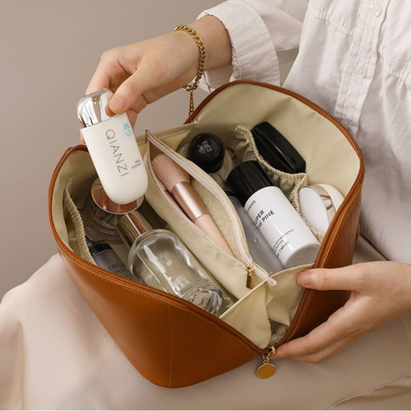 簡約質感化妝包 大容量分隔收納 旅行盥洗包 日常外出好收納