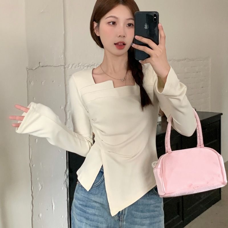 大地色系方領修身上衣（美拉德感）不對稱下襬 開衩＋褶皺 顯瘦內搭長袖