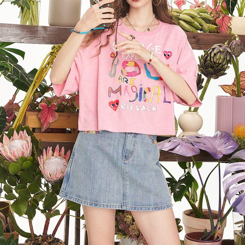 塗鴉字母印花短袖T恤 寬鬆短版休閒款