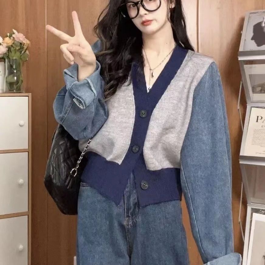 小香風拼接外套 V領針織＋丹寧袖 短版撞色 早秋寬鬆 設計感