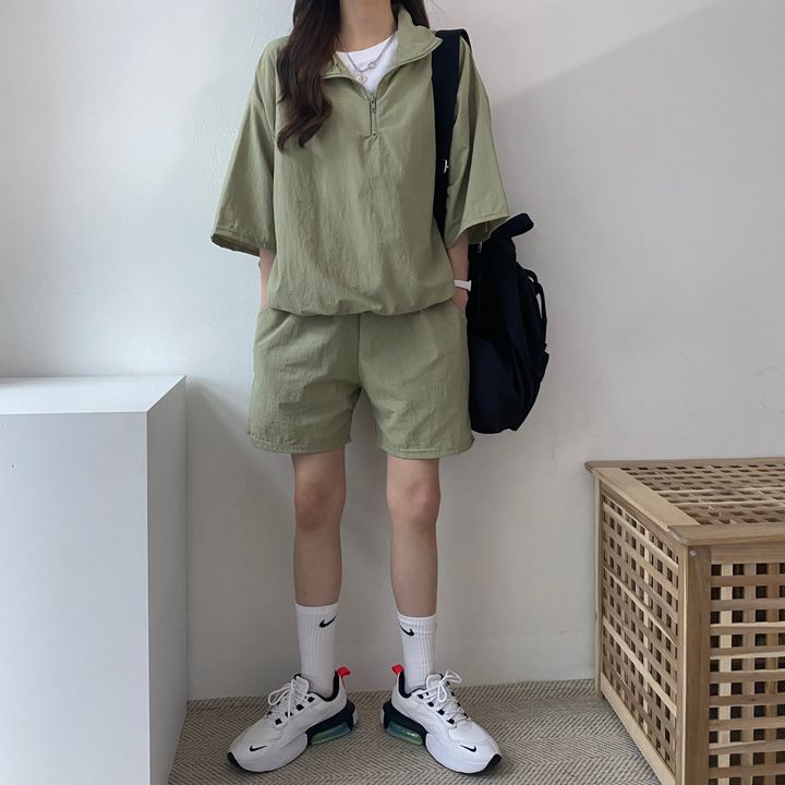 簡約 ‧ 素色拉鍊兩件套運動服套裝 寬鬆高領拉鍊短袖短褲 兩件套