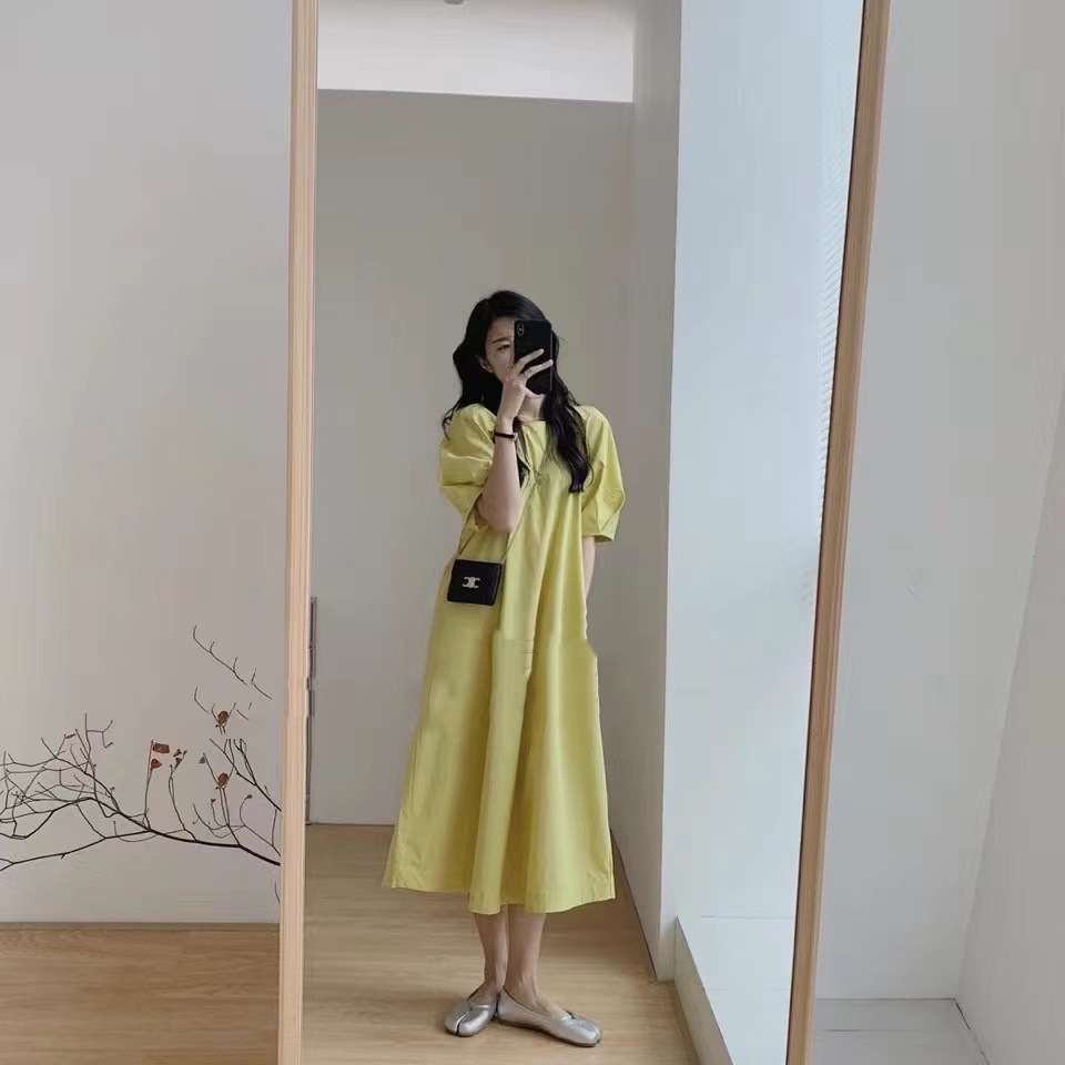 韓系．泡泡袖中長款連身裙