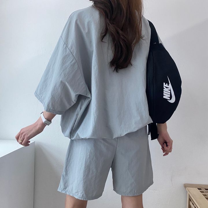 簡約 ‧ 素色拉鍊兩件套運動服套裝 寬鬆高領拉鍊短袖短褲 兩件套