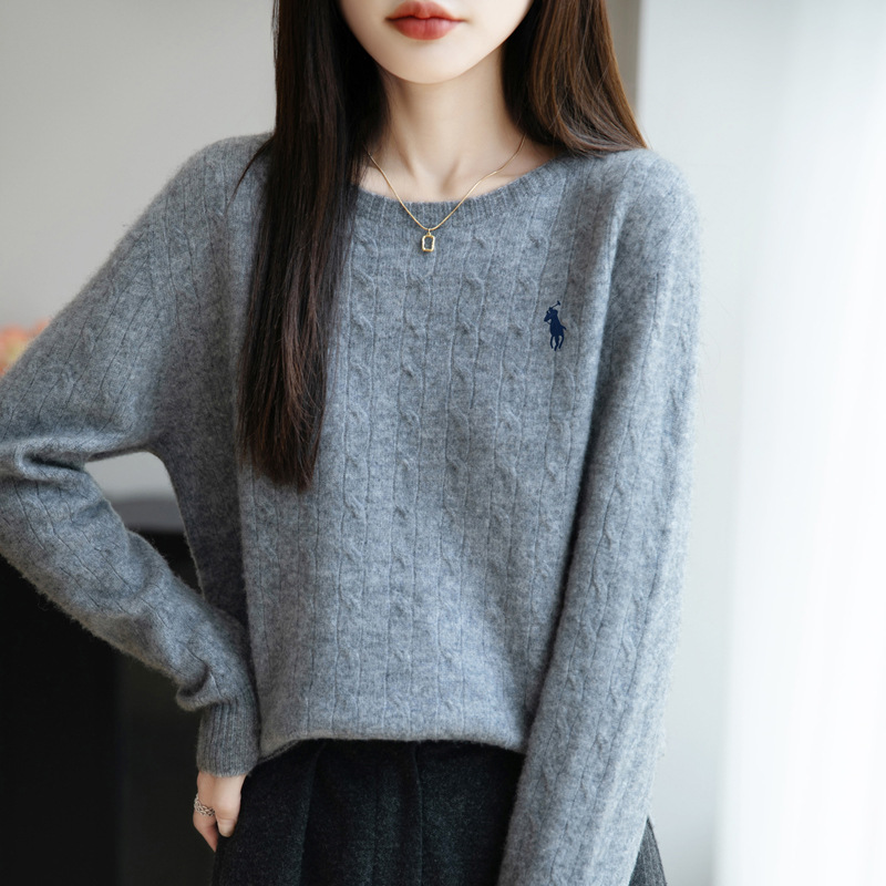 麻花圓領針織上衣 無縫一體 成型舒適 長袖寬鬆 秋冬內搭