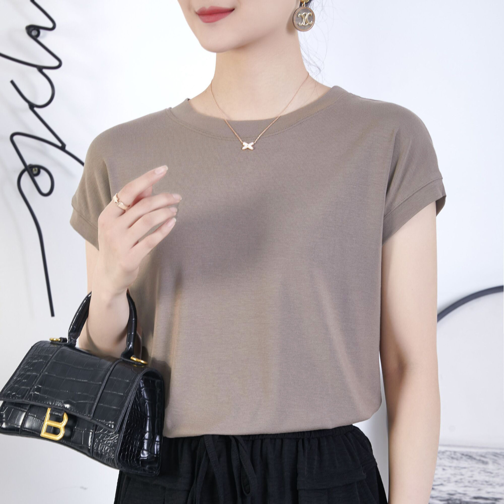 韓版夏季小飛袖柔軟上衣 氣質百搭時尚修身圓領設計感洋氣飛飛袖