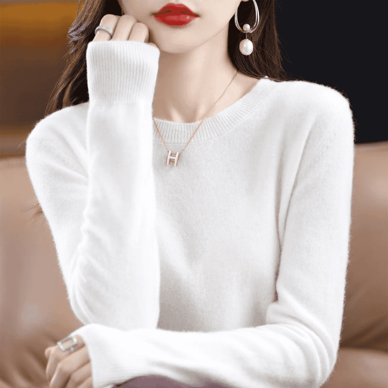 早春柔軟親膚針織上衣 圓領長袖 寬鬆好搭毛衣