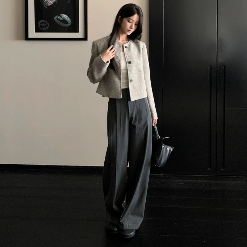 復古小香風圓領單排扣短版外套 質感織紋設計