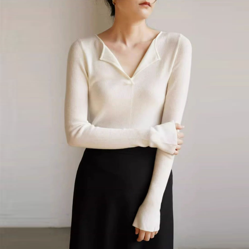 法式開領V領貼身針織上衣 秋冬長袖 羅紋彈性 內搭外穿 高級感