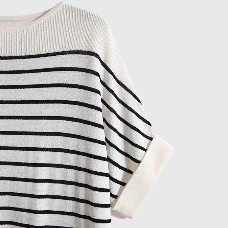 涼感冰絲逆齡短袖上衣 天絲觸感鎖骨微露不曝曬 懶人穿搭百搭條紋蝙蝠袖