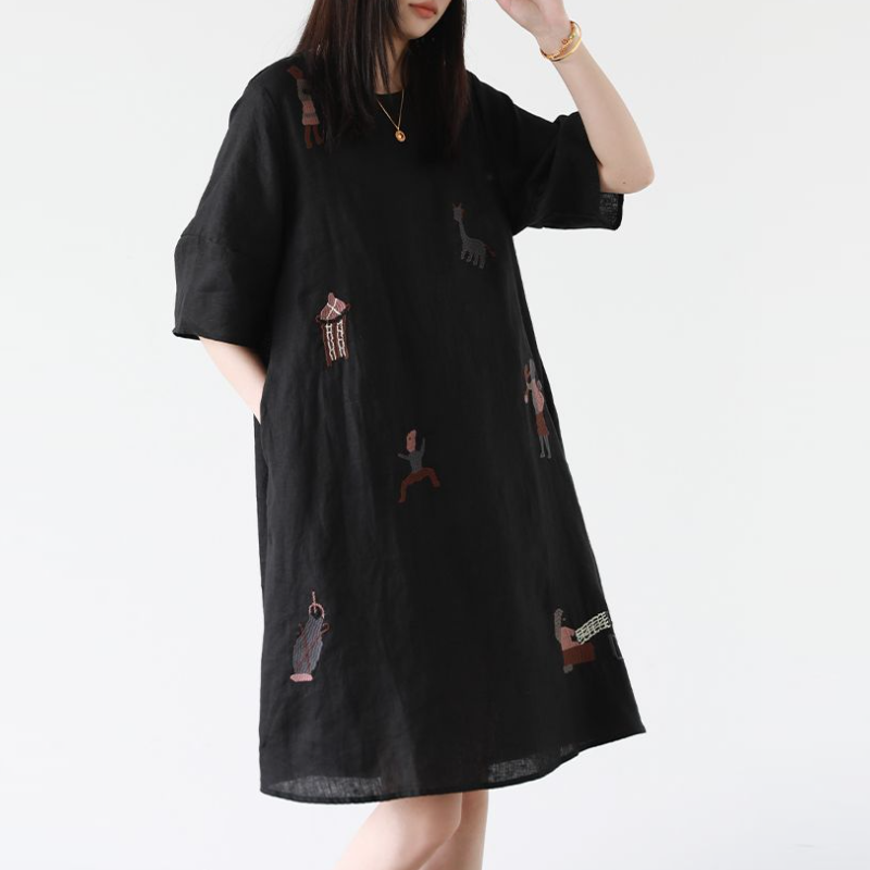 夏季森系刺繡連身裙 圓領寬鬆A字版型 文青甜美洋裝