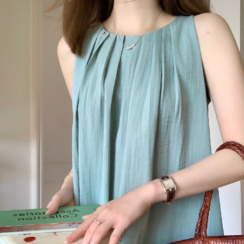 渡假風設計感掛脖A字連身裙 鏤空設計長洋裝 不對稱褶襉顯瘦罩衫茶系溫柔穿搭