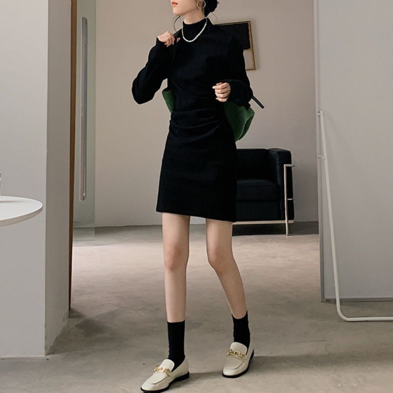 法式修身針織短洋裝 半高領設計 秋冬簡約氣質款