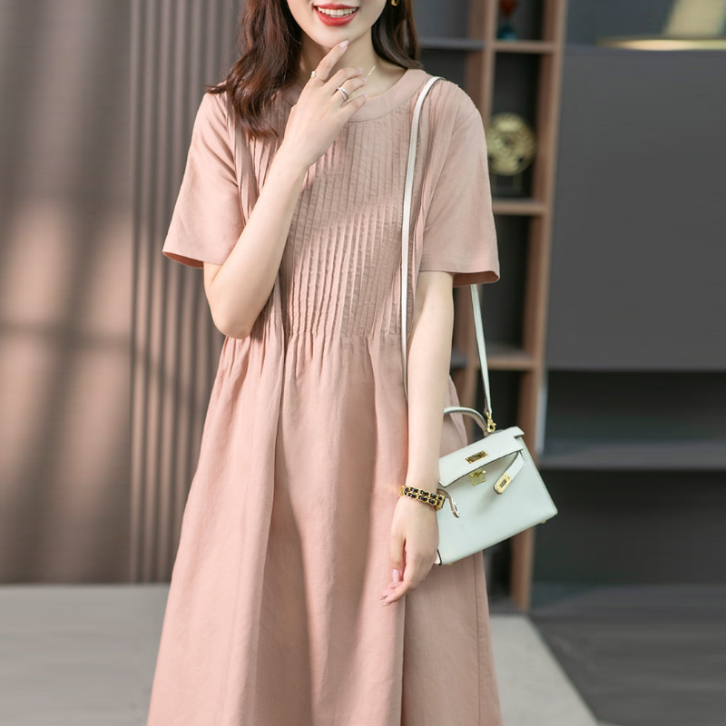 棉麻中長版洋裝 法式設計感 圓領短袖 前胸壓摺 寬鬆顯瘦