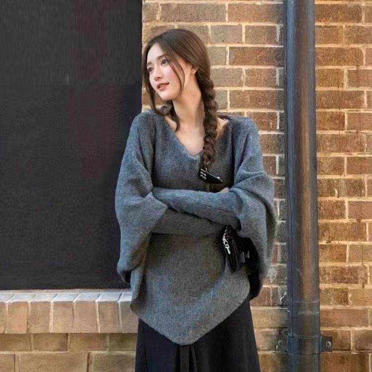 慵懶風蝙蝠袖寬鬆毛衣-早秋針織上衣