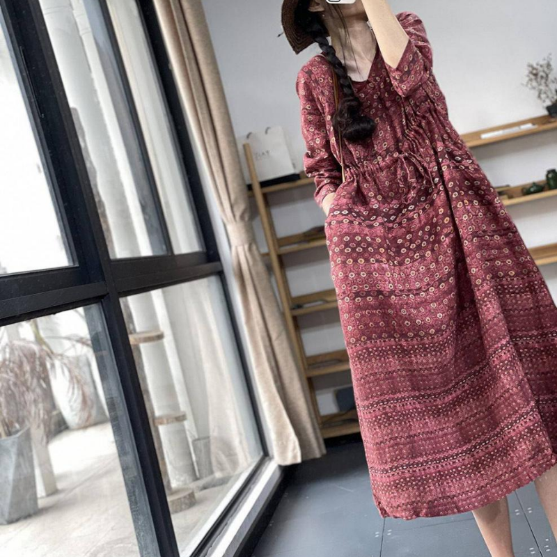 簡約 ‧ 收腰文藝復古印花連身裙