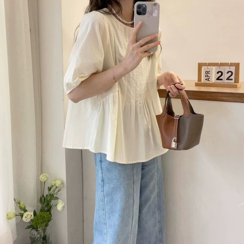 泡泡袖褶皺上衣 圓領設計 氣質寬鬆短袖