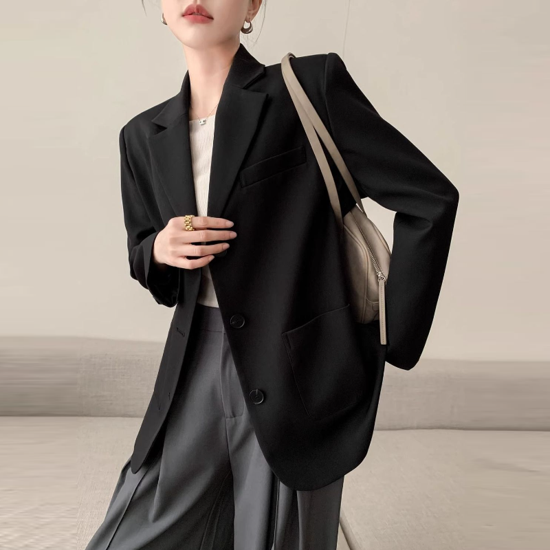休閒風西裝外套 後背開衩＋蝴蝶結綁帶 設計巧思 春秋百搭