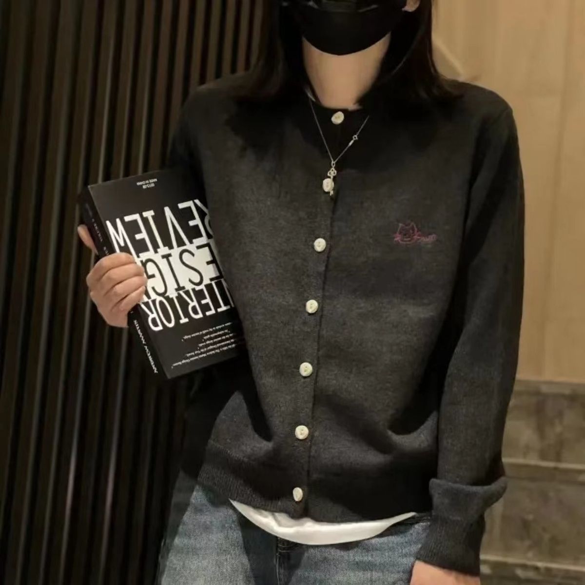 柔軟親膚刺繡針織開襟外套 防曬 復古單排扣