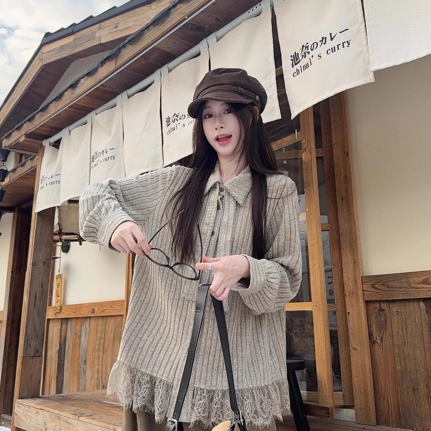 日系復古蕾絲拼接針織襯衫 寬鬆剪裁 秋冬氣質上衣