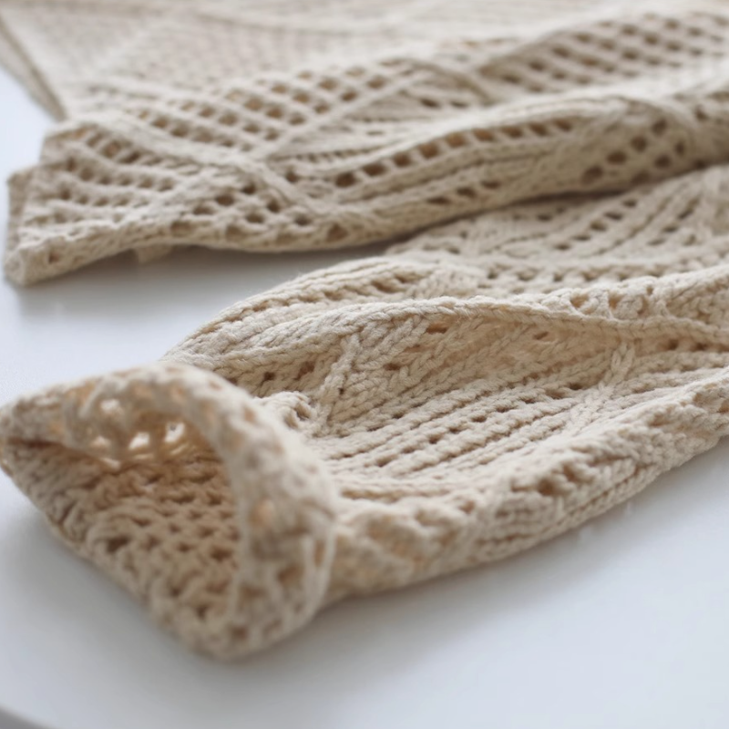 好搭鏤空針織上衣 高級感慵懶氣質毛衣