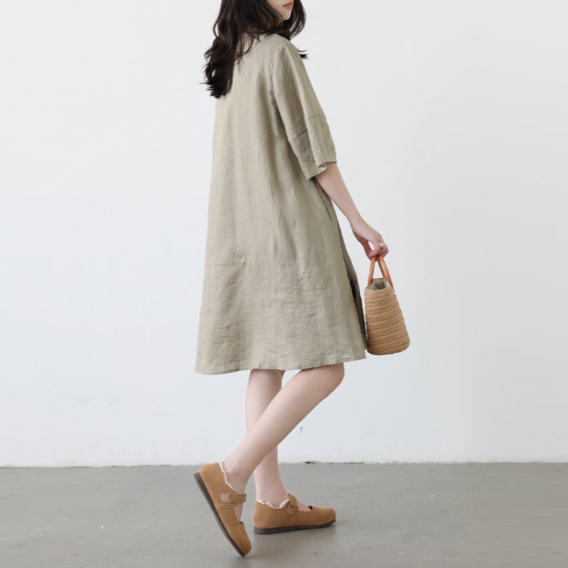 夏季森系刺繡連身裙 圓領寬鬆A字版型 文青甜美洋裝