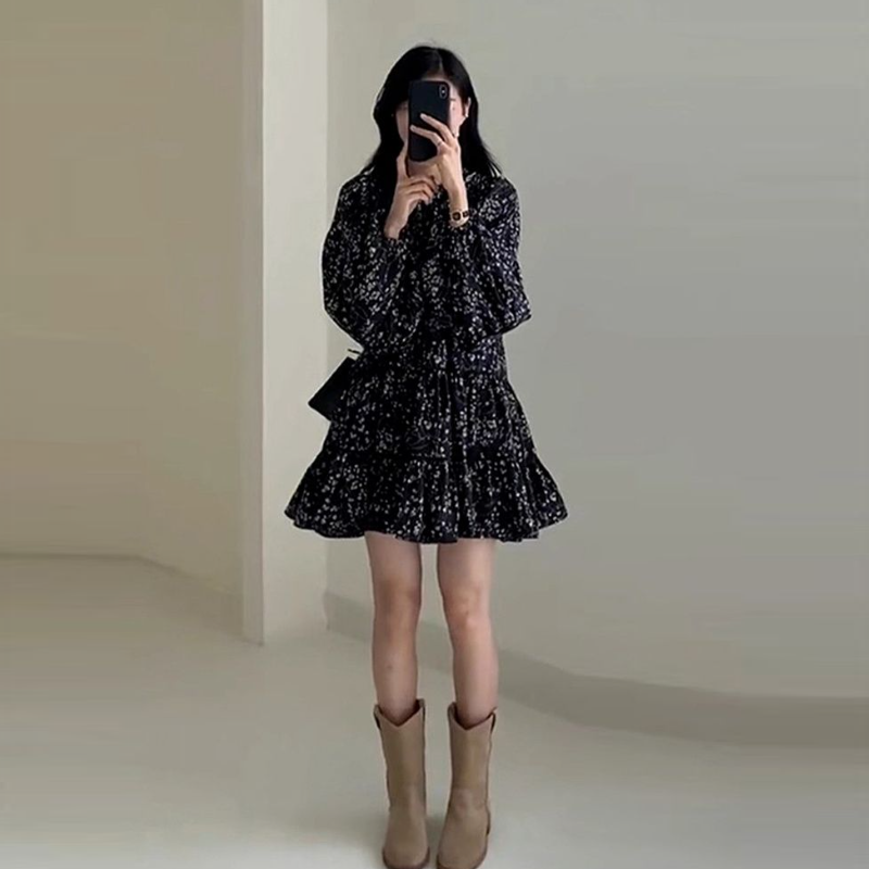 大尺碼法式碎花洋裝 長袖寬鬆 A字版 顯瘦好穿