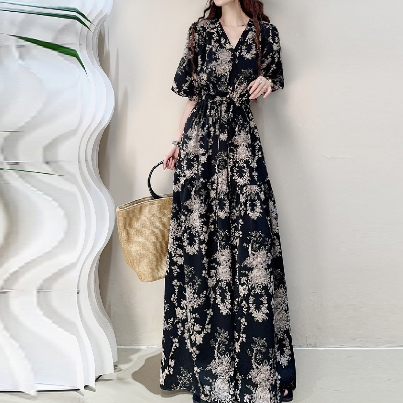 落地碎花長洋裝 3D藏腹剪裁 可調式抽繩顯瘦 大尺碼連身裙