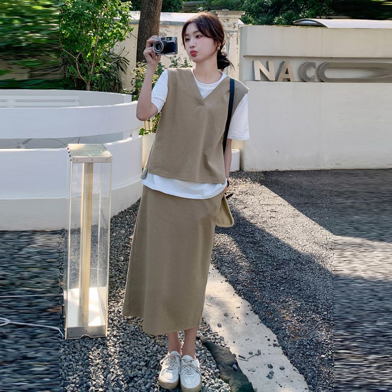 設計感兩件式套裝 V領拼接短袖T恤 配高腰中長裙 成套穿搭 顯瘦有型