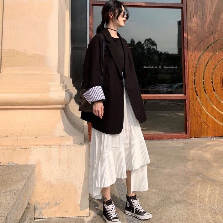 不對稱下擺高腰中長裙 清新時髦 設計感顯瘦 好搭