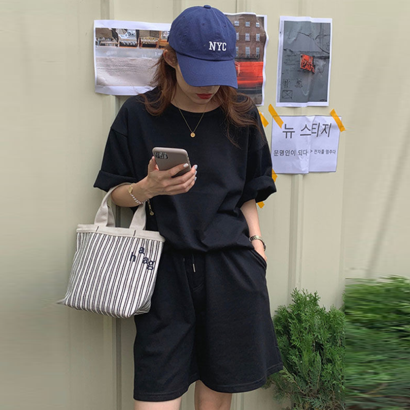 運動休閒寬鬆兩件套 素色棉T短袖短褲套裝