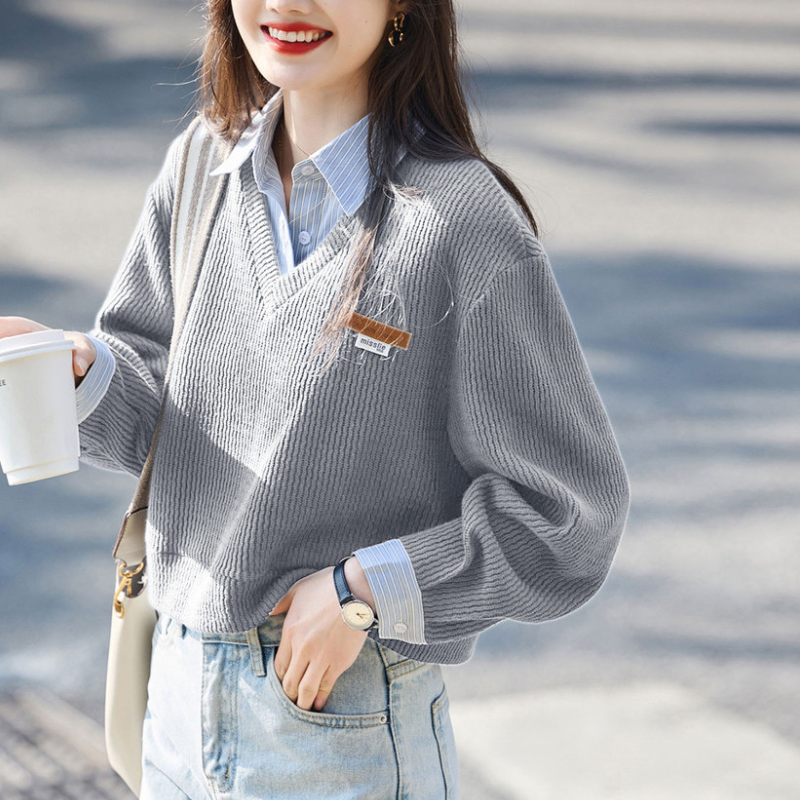 翻領條紋針織拼接假兩件上衣 休閒剪裁 春秋百搭款