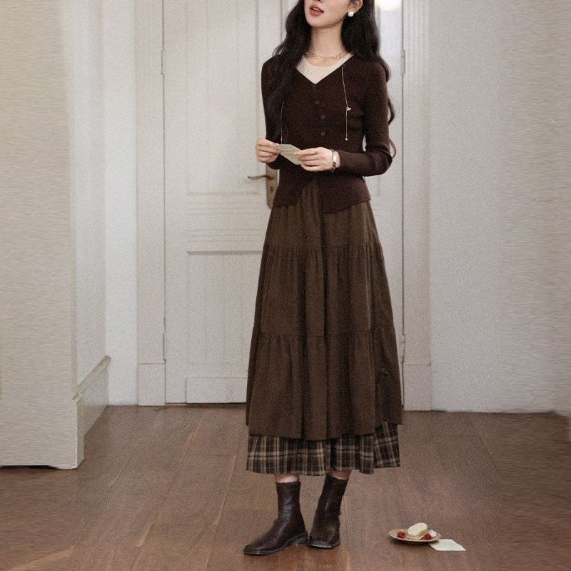 燈心絨拼接格紋長裙 高腰A字版 加厚保暖 日系氣質半身裙