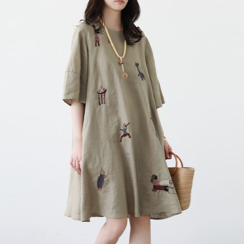 夏季森系刺繡連身裙 圓領寬鬆A字版型 文青甜美洋裝