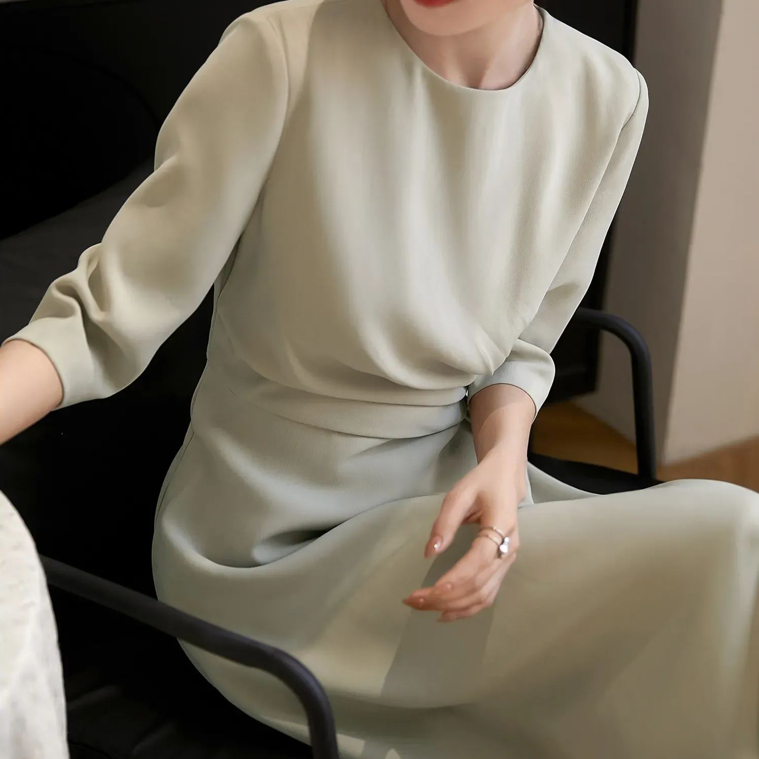 法式 船領 腰間捏褶 氣質 五分袖 約會洋裝