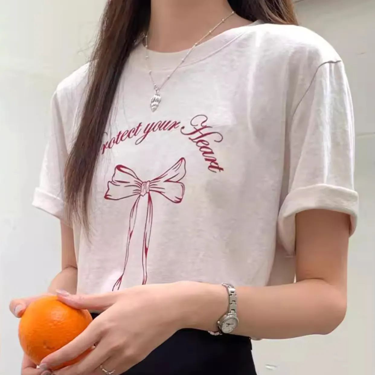精緻蝴蝶結 字母印花短袖t恤