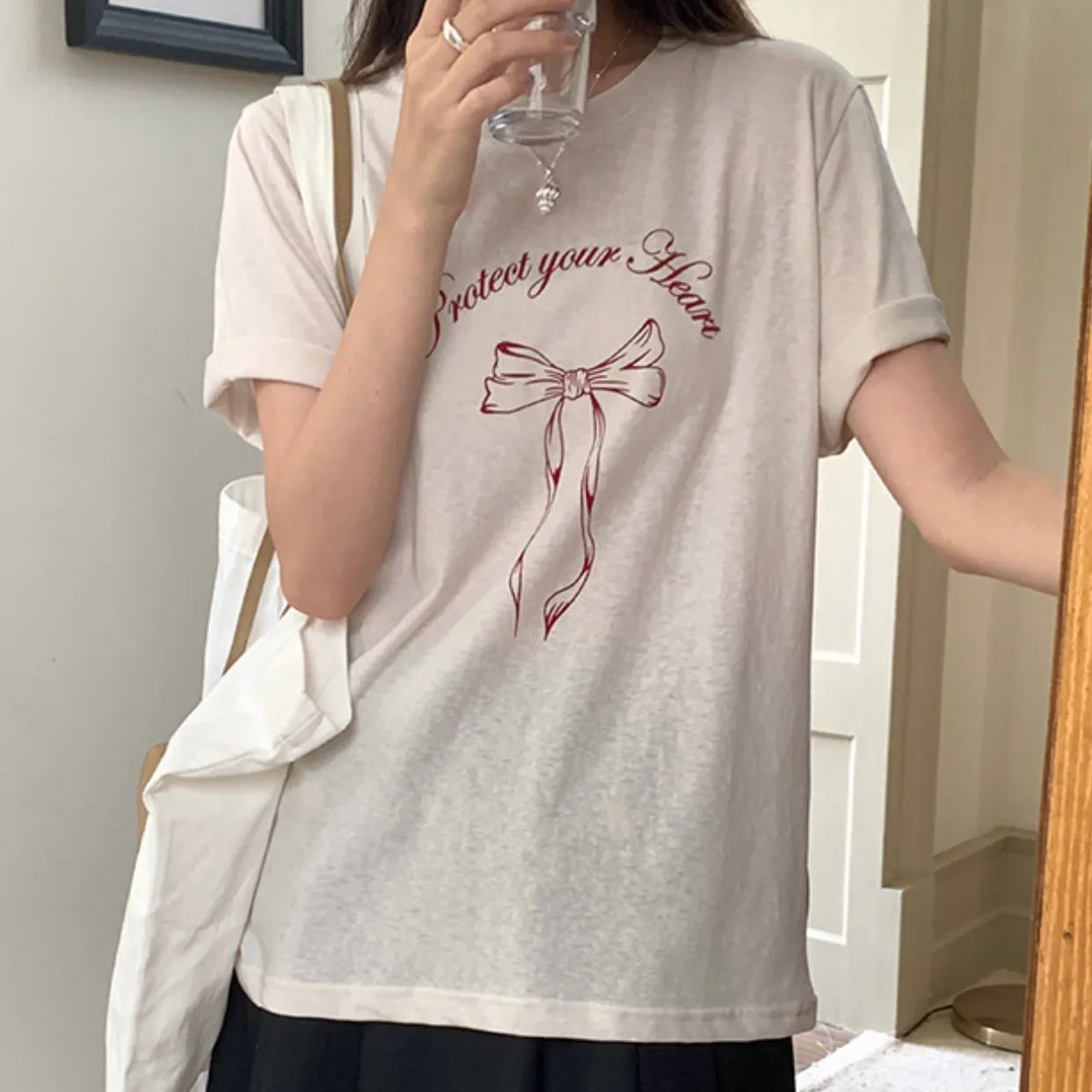 精緻蝴蝶結 字母印花短袖t恤