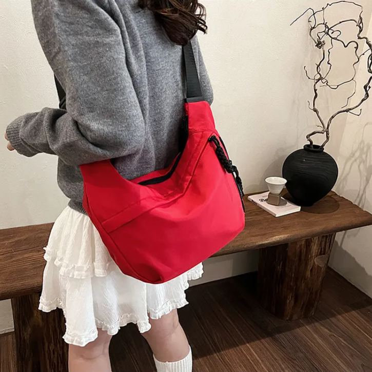 韓系 ‧ 單肩托特餃子包通勤出遊大容量