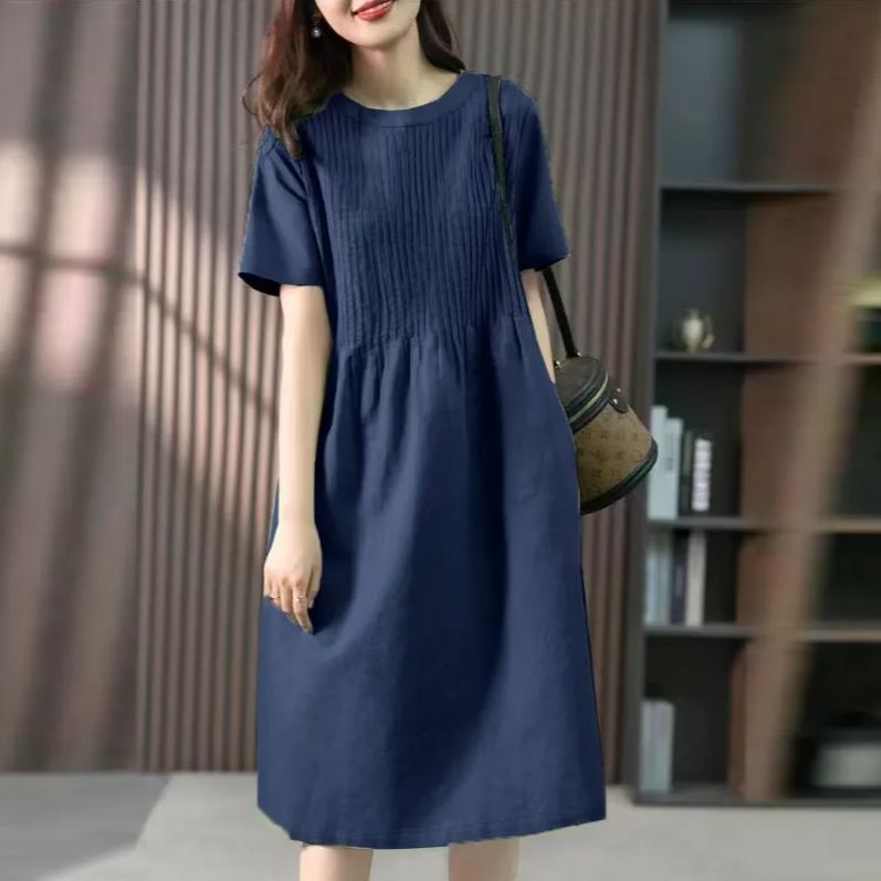 棉麻中長版洋裝 法式設計感 圓領短袖 前胸壓摺 寬鬆顯瘦
