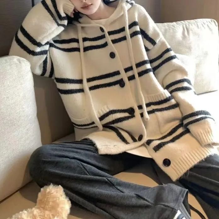 韓國時尚慵懶風條紋連帽針織外套 寬鬆剪裁 秋冬百搭款