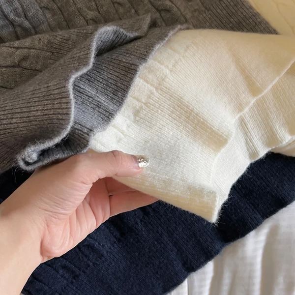 美式復古麻花針織背心 V領設計 寬鬆慵懶感無袖上衣